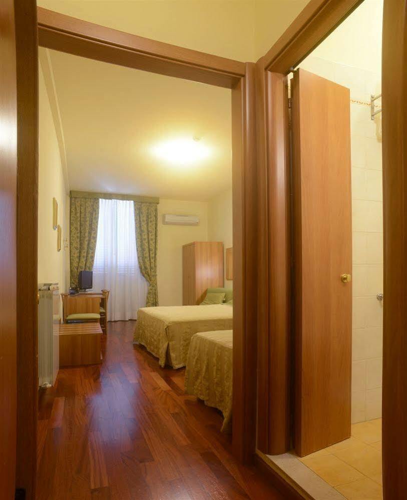 Hotel Colomba Florence Ngoại thất bức ảnh